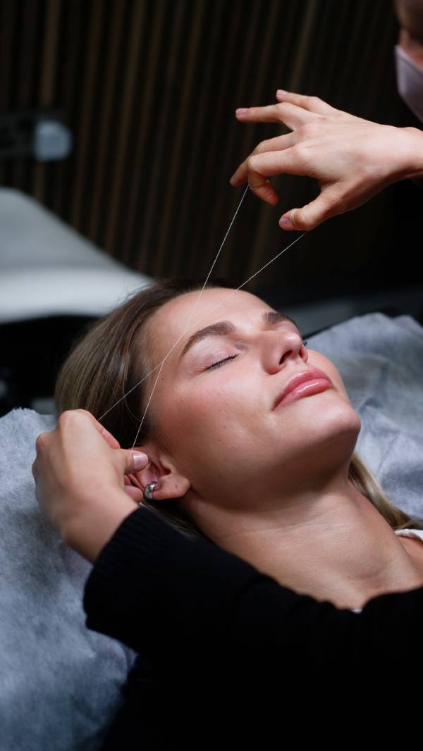 beauty salon london - lash lift eyebrow tint - lash lift and tint eyelash extensions - eyebrow threading london - waxing london - facial hair removal